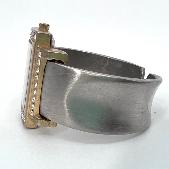 Geneva Platinum Watch - Picture 2 of 9